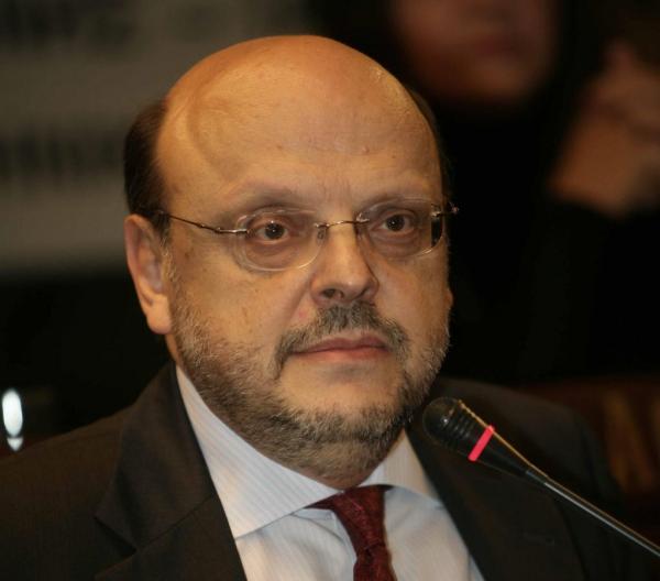 Ο Αντώναρος σε ρόλο… Κλουζό