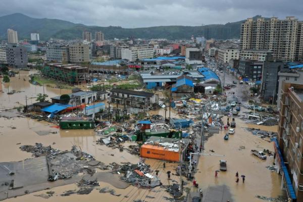 Κίνα: Δεκάδες νεκροί και αγνοούμενοι εξαιτίας του τυφώνα Λέκιμα