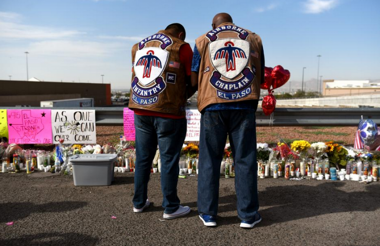 Ελ Πάσο: Υπέκυψε o 77χρονος που είχε βάλει ως «ασπίδα» το σώμα του για να σώσει τη γυναίκα του