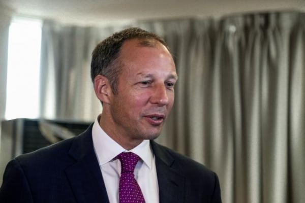 Μυστικός δείπνος με… αμερικανό σεφ και μενού τις επενδύσεις