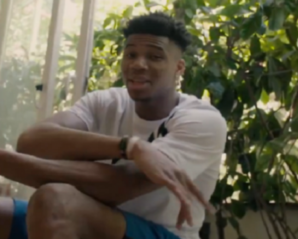 Γιάννης Αντετοκούνμπο: Γίνεται εξώφυλλο και… ραπάρει!