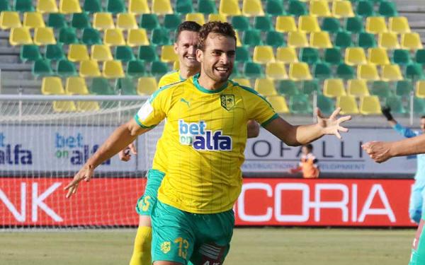 Επιβεβαιώνονται οι επαφές Αρη – ΑΕΚ Λάρνακας για τον Χέβελ