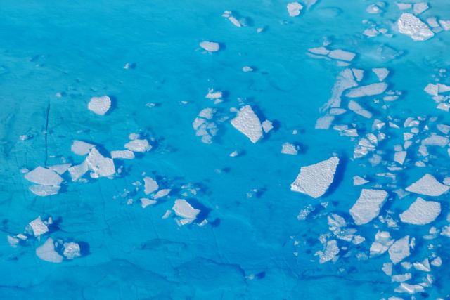 Τη μνήμη του παγετώνα που χάθηκε λόγω κλιματικής αλλαγής τιμά η Ισλανδία