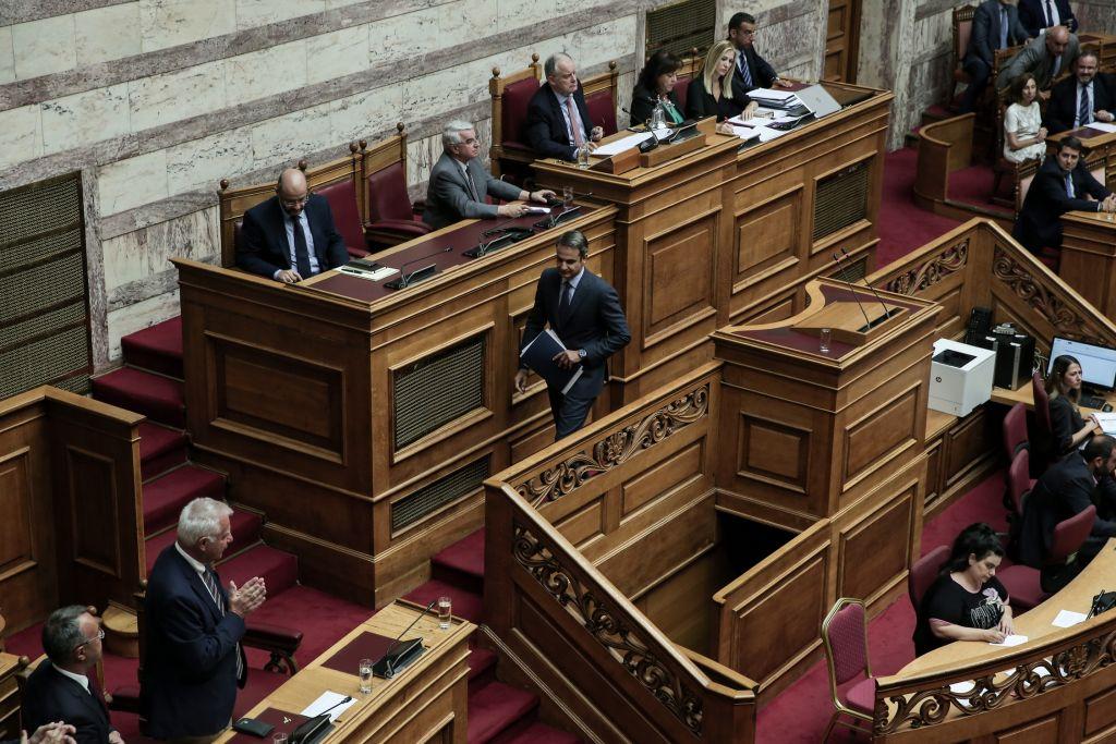 Από βδομάδα η συζήτηση στη Βουλή για το διϋπουργικό