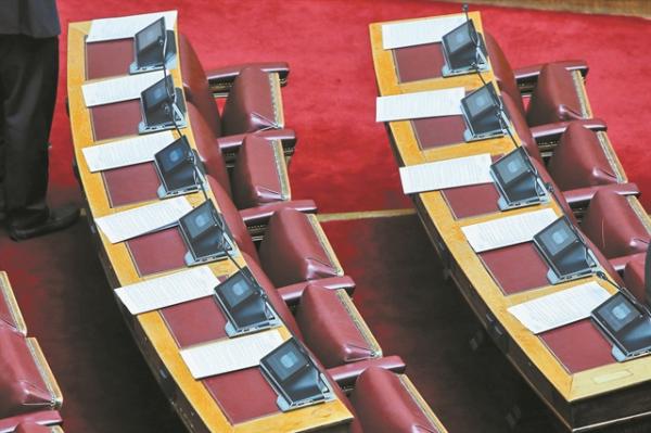 Πρώτα αναθεώρηση, μετά προεδρική εκλογή