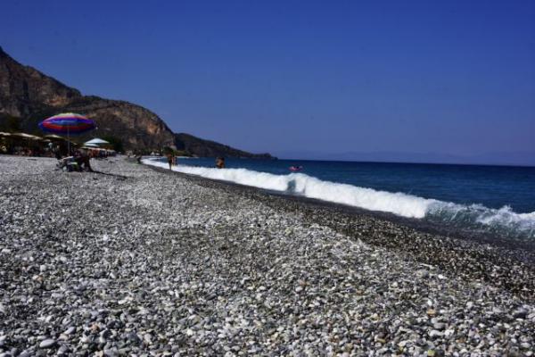 Καιρός: «Χτυπάει» 39άρια ο υδράργυρος – 8 μποφόρ στο Αιγαίο