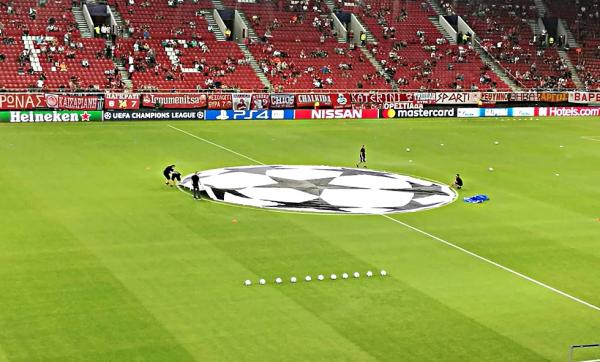 Τεντώνει το σεντόνι στο Γ. Καραϊσκάκης