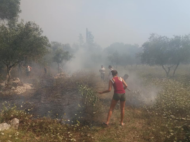 Περιορίστηκε η φωτιά στην Κέρκυρα - Επιστρέφουν στα σπίτια τους οι κάτοικοι
