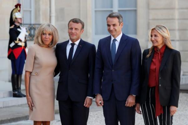 Οταν οι Μακρόν καλωσόρισαν το ζεύγος Μητσοτάκη