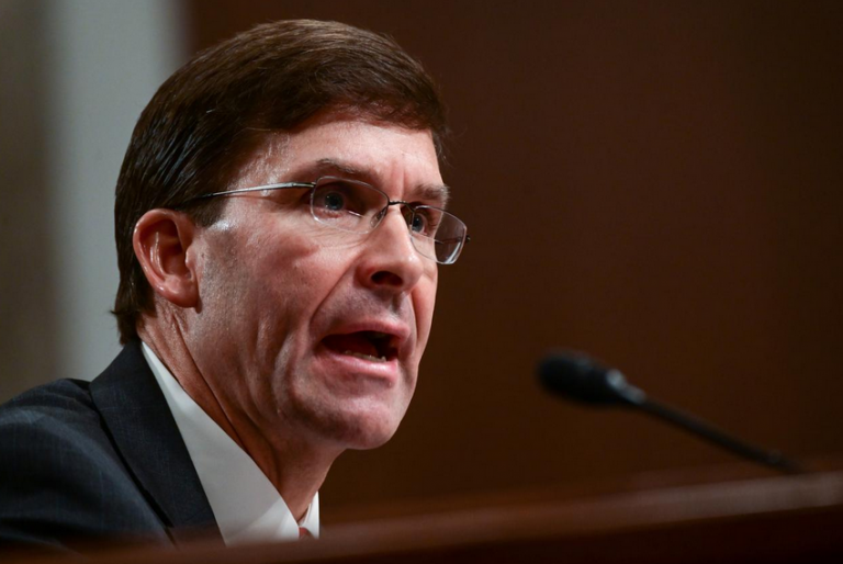 Υπέρ της ανάπτυξης χερσαίων πυραύλων μέσου βεληνεκούς στην Ασία τάσσεται ο ΥΠΑΜ των ΗΠΑ