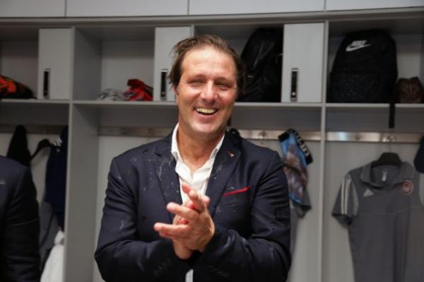 Μήνυμα Μαρτίνς και στα ελληνικά: «Επετεύχθη ο πρώτος μεγάλος στόχος»