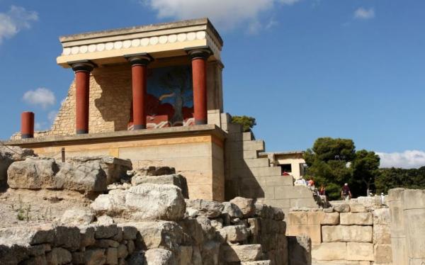 Πόλος έλξης η Κνωσός για χιλιάδες τουρίστες
