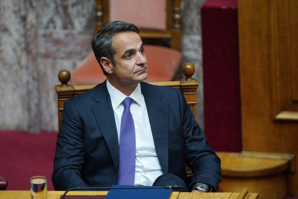 Χαλαρά τον Αύγουστο για Μητσοτάκη, από Σεπτέμβριο αρχίζουν τα δύσκολα