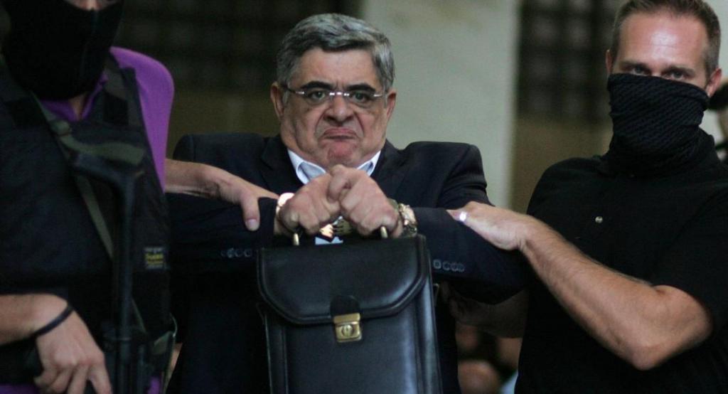 Νεοναζί υπό διάλυση