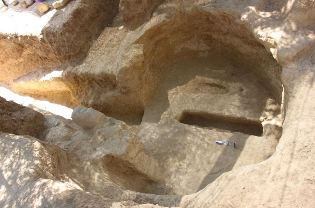 Σπουδαία αρχαιολογική ανακάλυψη: Βρέθηκαν ασύλητοι μυκηναϊκοί τάφοι στη Νεμέα