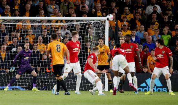 Premier League : Η Γουλβς «δάγκωσε» τη Μάντσεστερ Γιουνάιτεντ