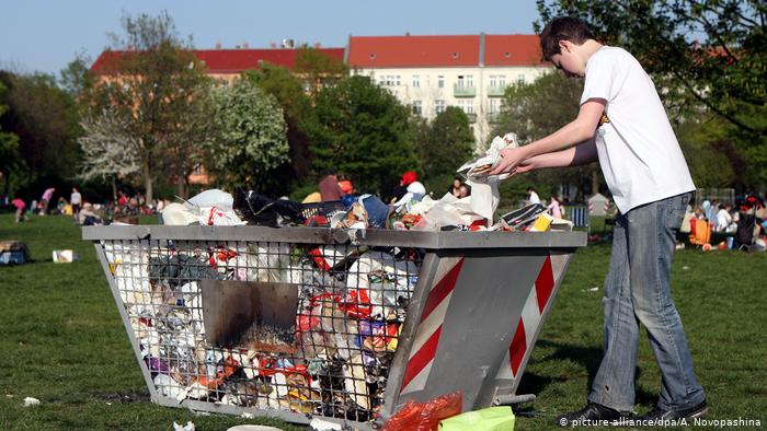 Τουρισμός : Μόδα η συλλογή σκουπιδιών έναντι δωρεάν περιηγήσεων