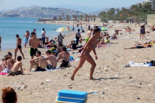 Συνεχίζεται ο καύσωνας και την Κυριακή- 40άρια και άνεμοι έως 8 μποφόρ