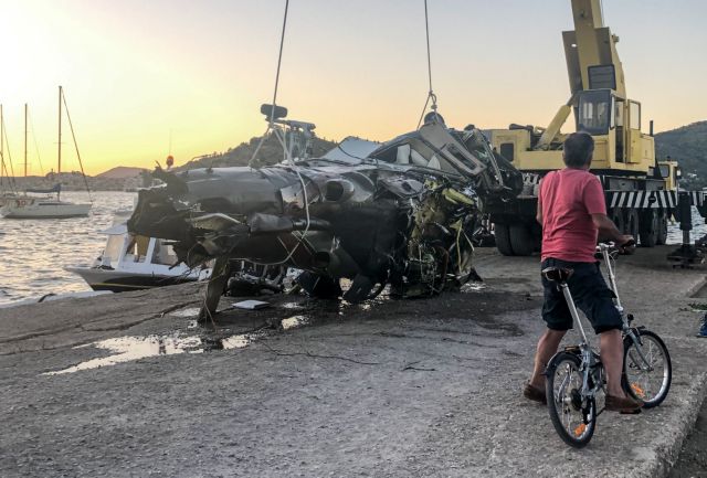 Δυστύχημα στον Πόρο: Συγκλονίζει η κόρη του πιλότου – «Δεν σου άξιζε πατέρα μου»