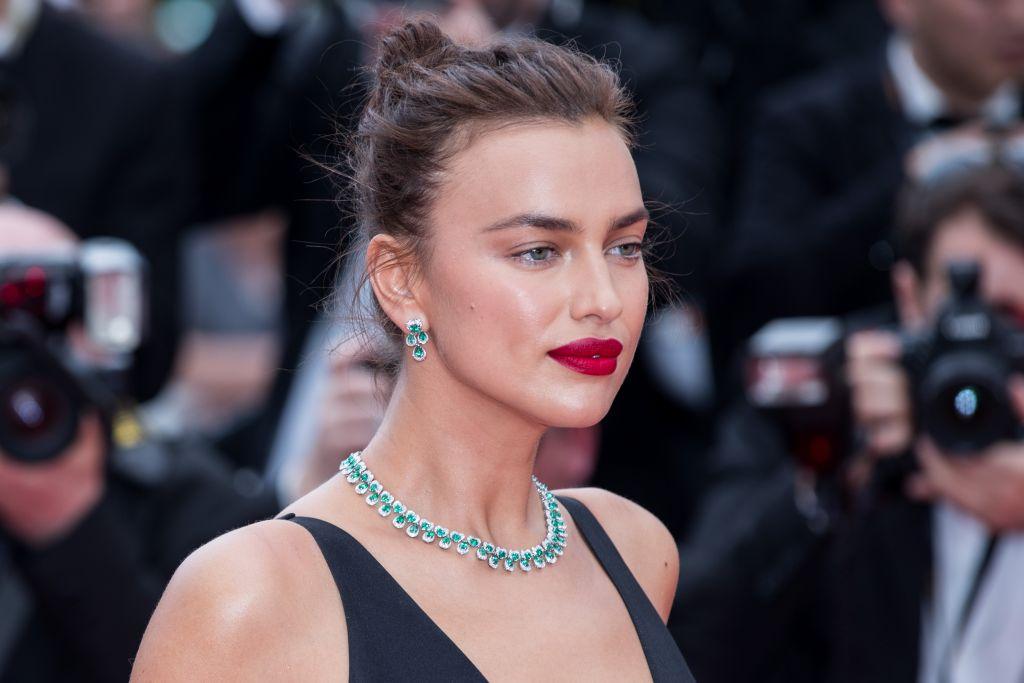 Ιρίνα Σάικ: Η ρουτίνα περιποίησης της ρωσίδας καλλονής