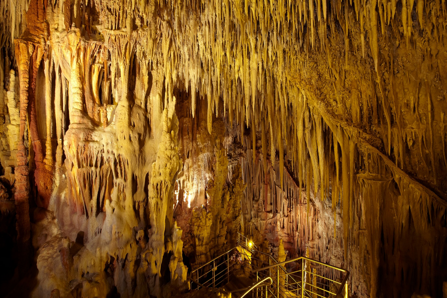 Σπήλαιο Καστανιάς: Ένα εξαίρετο μνημείο της λακωνικής φύσης | in.gr