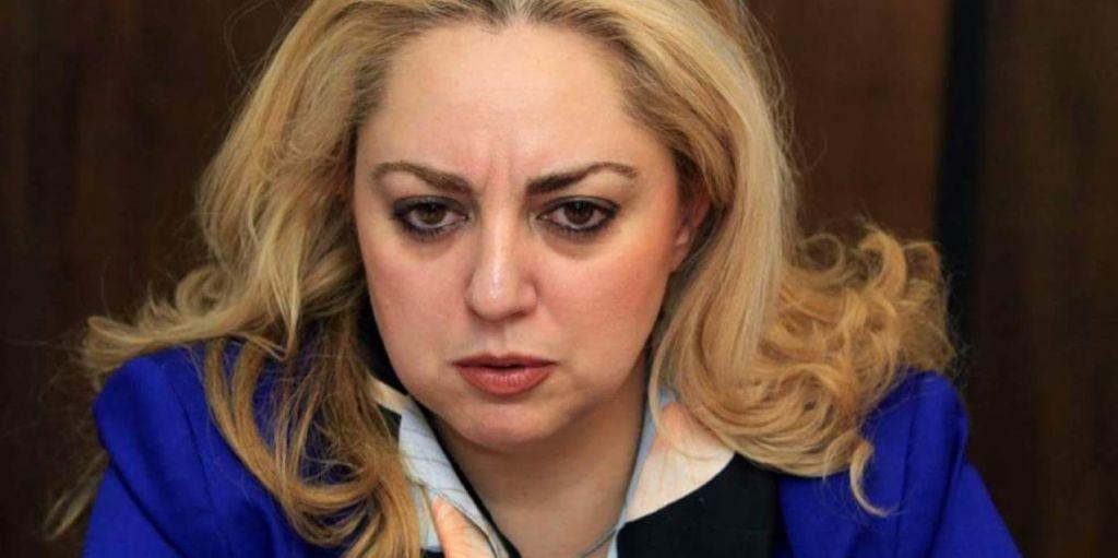 Τα ξεχασμένα ρούχα της Αννας Στρατινάκη