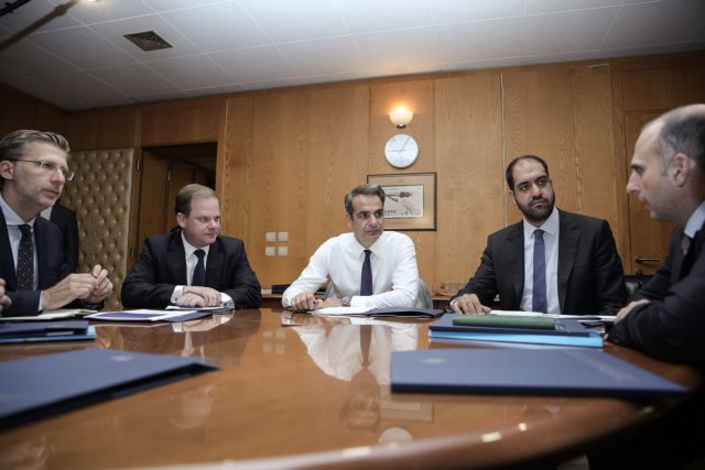 Στο υπουργείο Μεταφορών ο Μητσοτάκης – Σε εξέλιξη σύσκεψη