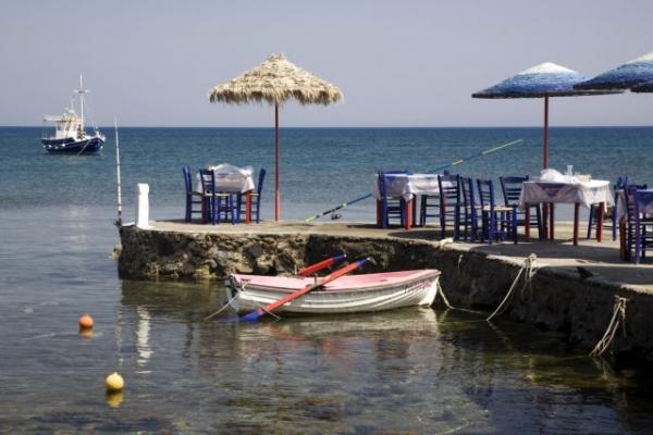 Καλοκαιρινό… σαφάρι σε beach bar, ταβέρνες και εστιατόρια