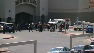 Τραγωδία στο Τέξας: «Πολλοί» νεκροί από τους πυροβολισμούς στο εμπορικό κέντρο