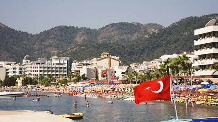 Τουρκία: Κατά 70% αυξήθηκαν στο επτάμηνο οι αγορές από τουρίστες