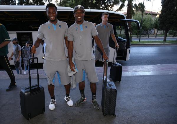 ΑΕΚ – Τράμπζονσπορ : Έφτασαν στην Αθήνα οι Τούρκοι