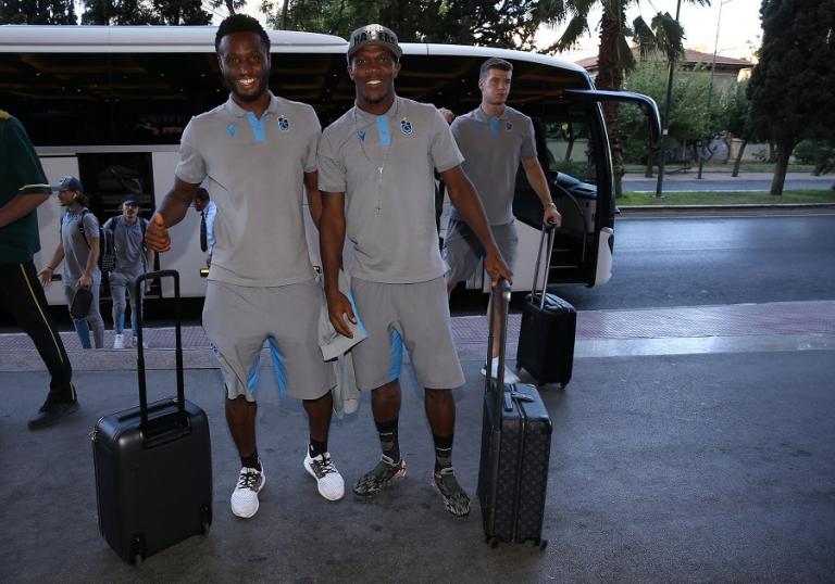 ΑΕΚ – Τράμπζονσπορ : Έφτασαν στην Αθήνα οι Τούρκοι