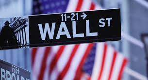 Πτώση στη Wall Street εν αναμονή των δηλώσεων Πάουελ