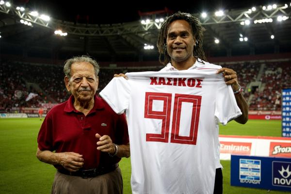 Ο γηραιότερος κάτοχος διαρκείας του Ολυμπιακού : Ένας έφηβος ετών… 90!