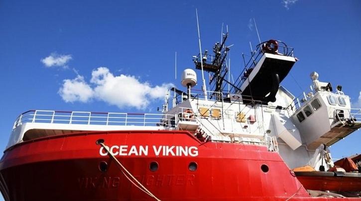 Εγκλωβισμένοι για 11 ημέρες στο Ocean Viking οι 356 πρόσφυγες