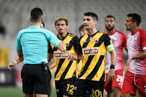 ΑΕΚ : Στην πόρτα της εξόδου και ο Ζεράλδες