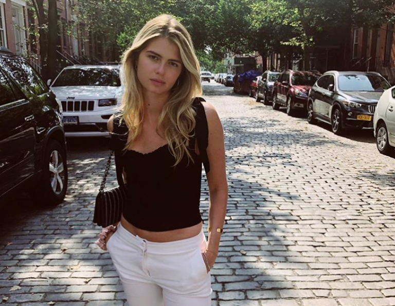 Αμαλία Κωστοπούλου: Το μπικίνι της «τάραξε» την πλαζ