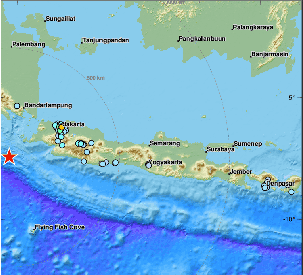 Σεισμός 7 βαθμών Ρίχτερ στην Ινδονησία – Φόβοι για τσουνάμι