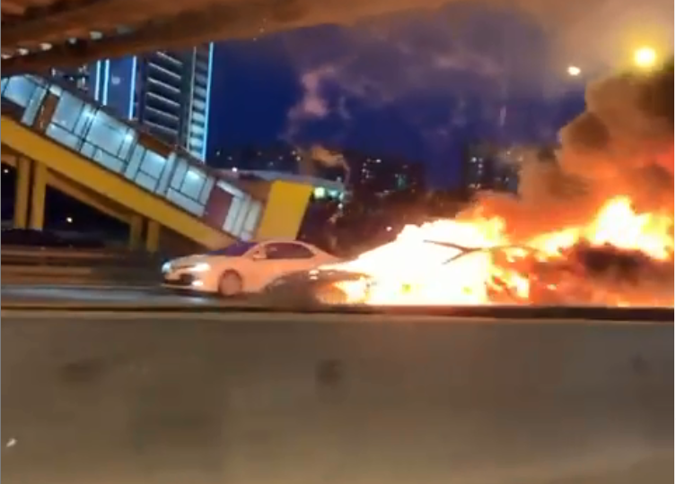 Μόσχα: Ανατινάχθηκε Tesla – Πατέρας και παιδιά γλίτωσαν στο παρά πέντε