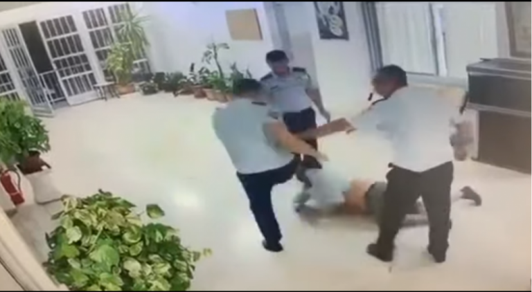 Άγριος ξυλοδαρμός σε παράνομο τουρκοκυπριακό αεροδρόμιο