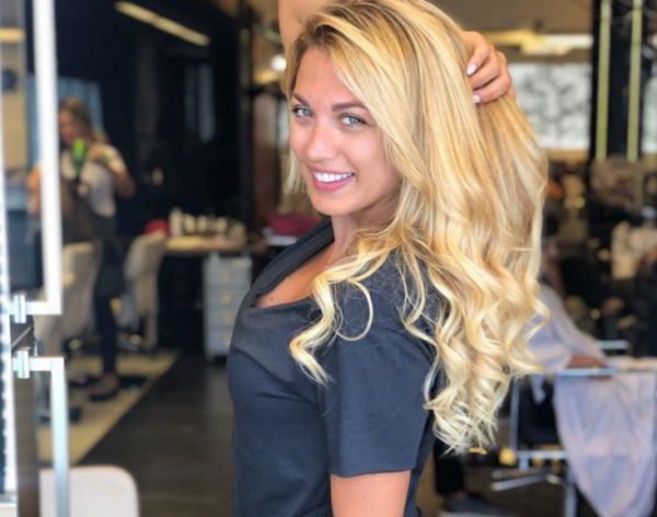 Η Σπυροπούλου εύχεται Καλό Δεκαπενταύγουστο