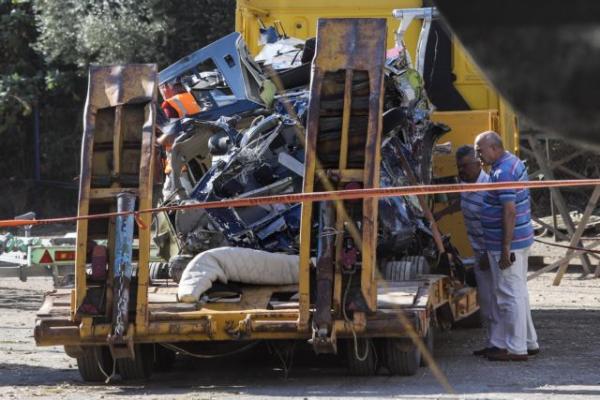 Τραγωδία στον Πόρο: Εντοπίστηκε και ανασύρθηκε η ουρά του μοιραίου ελικοπτέρου