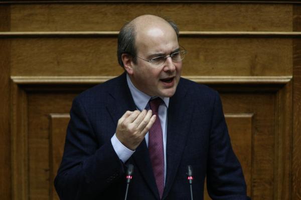 Χατζηδάκης: Η ΔΕΗ την βγάζει δεν την βγάζει