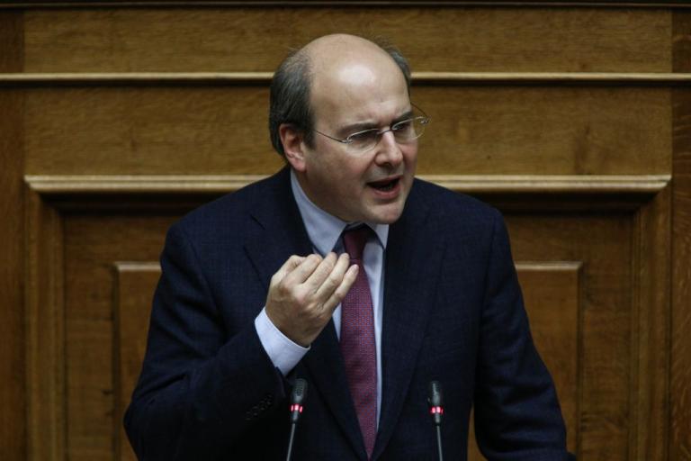 Χατζηδάκης: Η ΔΕΗ την βγάζει δεν την βγάζει