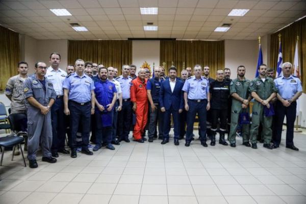 Φωτιά στην Εύβοια: Βραβεύτηκαν τα ξένα πληρώματα που συνέδραμαν στις επιχειρήσεις κατάσβεσης