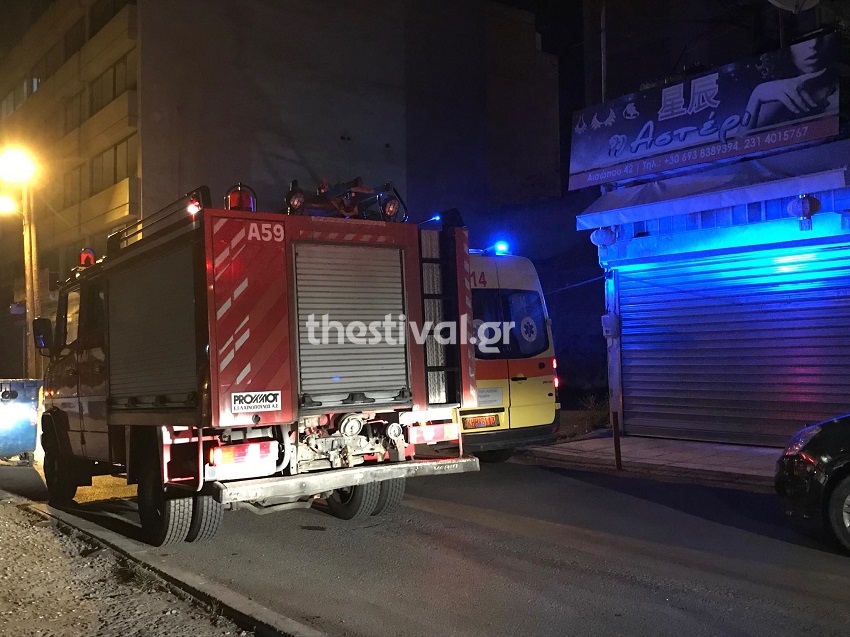 Θεσσαλονίκη: Πτώση γυναίκας στο φωταγωγό [Εικόνες]