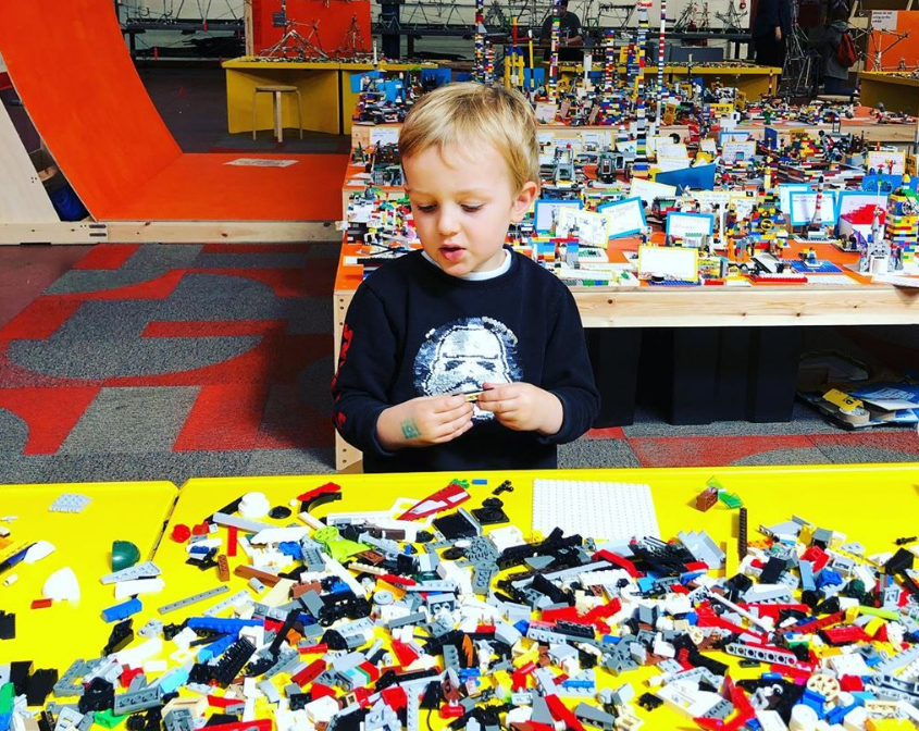 Ένα διαφορετικό δημιουργικό εργαστήριο για παιδιά