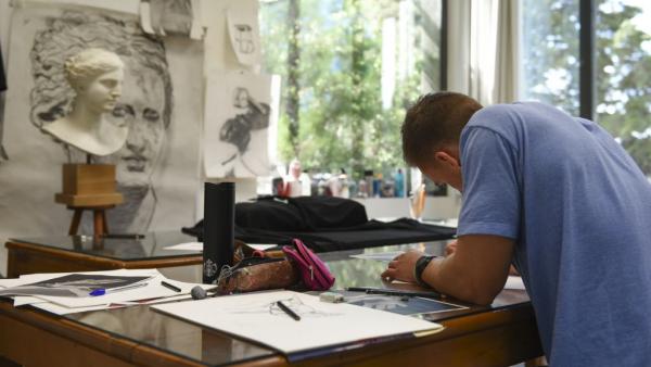 Δύο πτυχία μόνο με 4 χρόνια σπουδών. -Γίνεται;