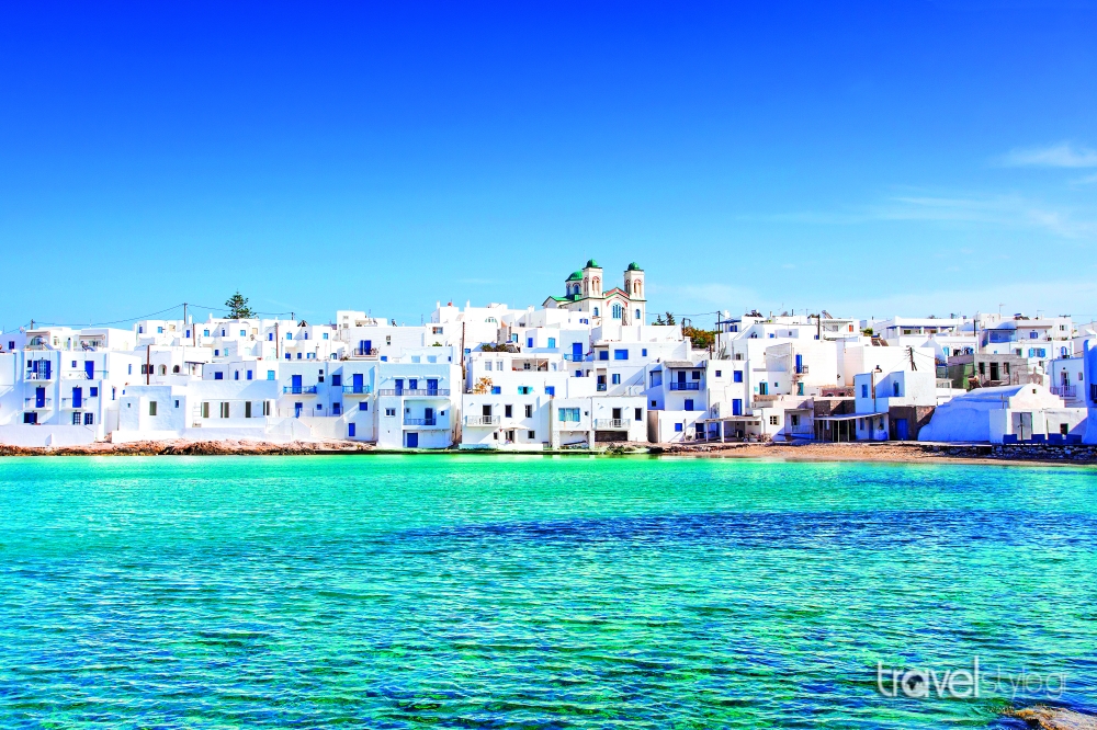 «Λαβράκια» της ΑΑΔΕ σε Κυκλάδες και Δωδεκάνησα – Λουκέτο σε εστιατόριο γνωστού σεφ