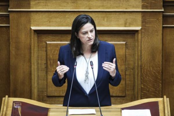 Τέλος το κάπνισμα στα σχολεία – Το σχέδιο του υπουργείου Παιδείας